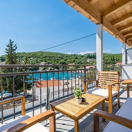 Mata Family Apartament *