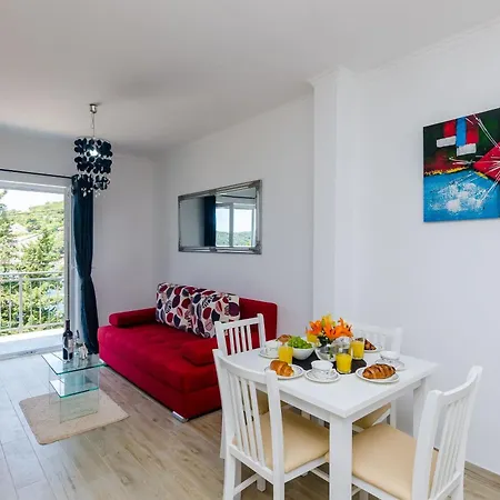 Apartament Mata Family *