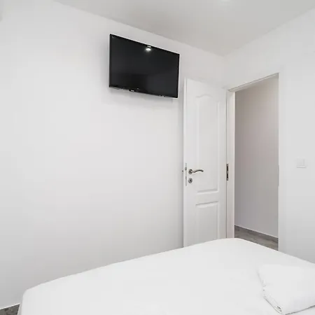 Mata Family Apartament *