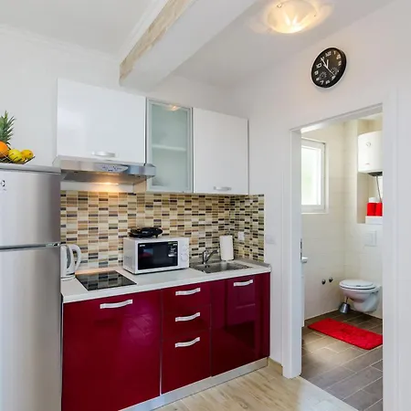 Mata Family * Molunat