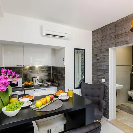 Mata Family Appartement Molunat